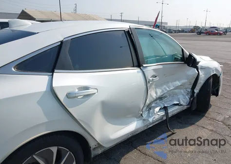 2019 Honda Insight Touring z USA, uszkodzony, nr VIN 19XZE4F95KE031650